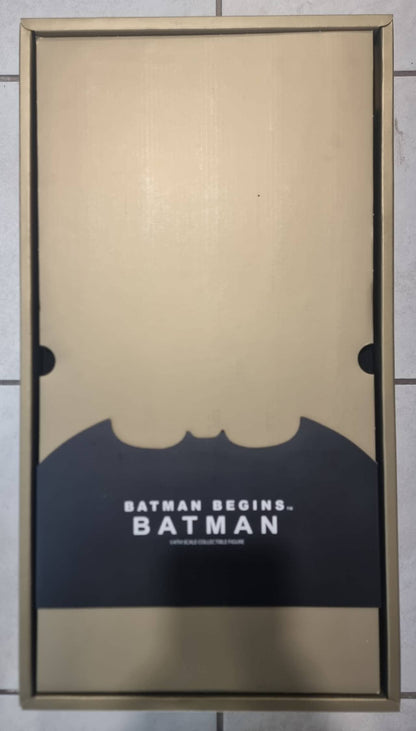 PRE-LOVED - Hot Toys - QS009 - Batman Begins: 1/4 scale Batman & QS010B - The Joker (Special Edition)