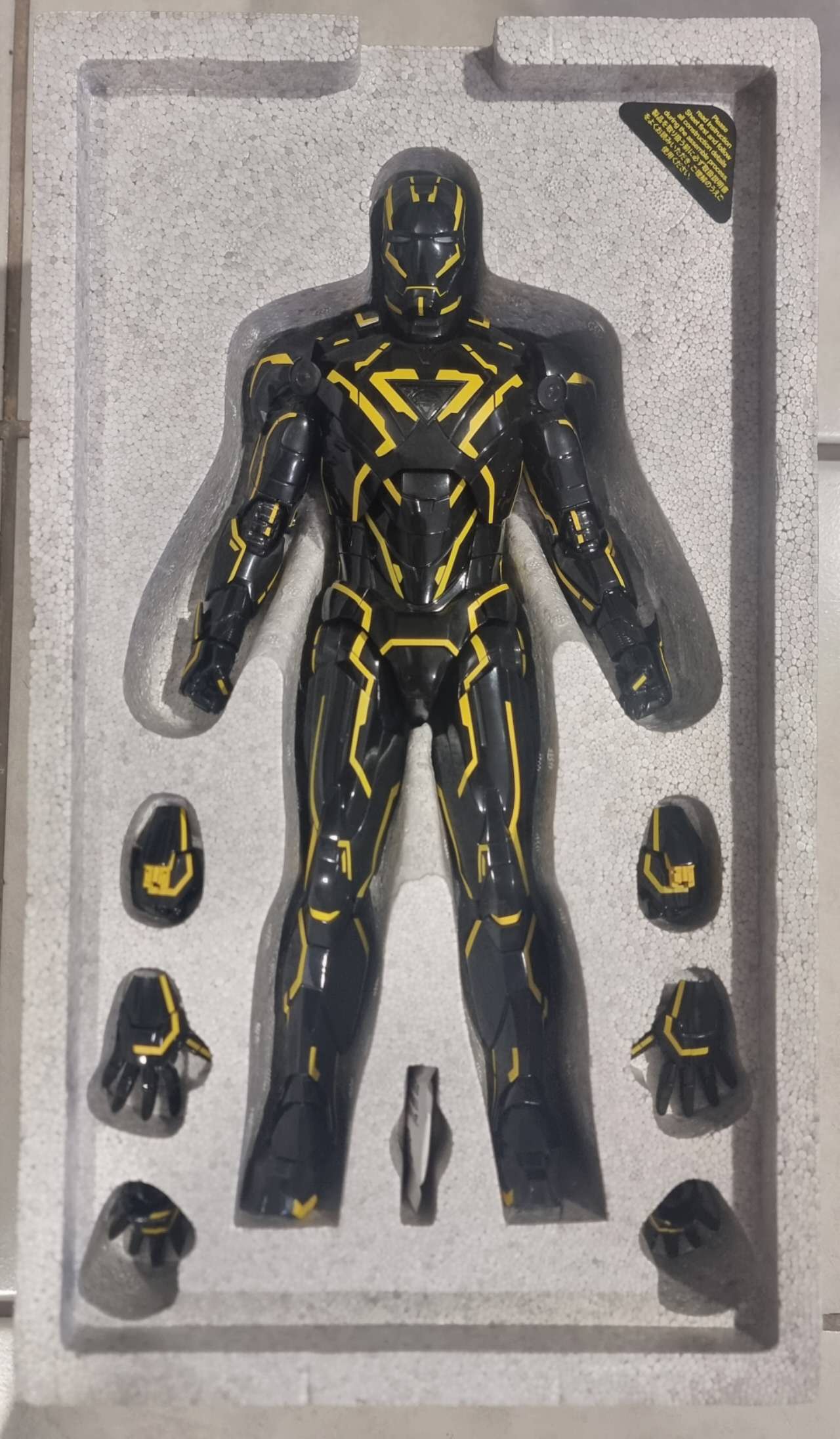 PRE-LOVED - Hot Toys Exclusive - MMS523D29 - Iron Man Mark 6 Neon Tech 2.0