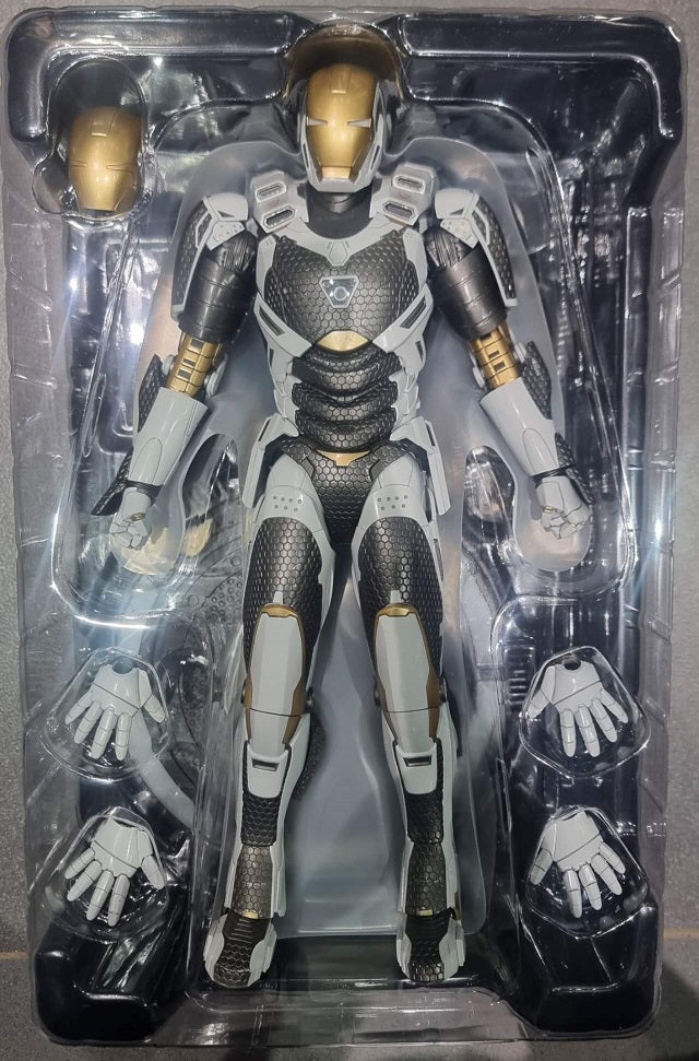 PRE-LOVED - Hot Toys - MMS214 - Iron Man 3 – Mark XXXIX: Starboost Armor