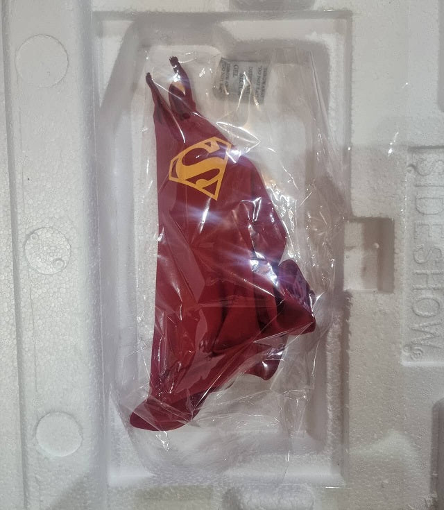 PRE-LOVED - Sideshow Collectibles - 300670 - Supergirl Premium Format