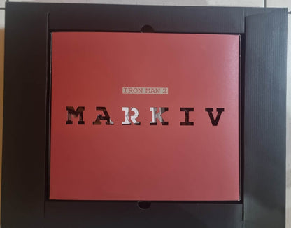 PRE-LOVED - Hot Toys - MMS160 - Suit-Up Gantry with Iron Man Mark IV Set