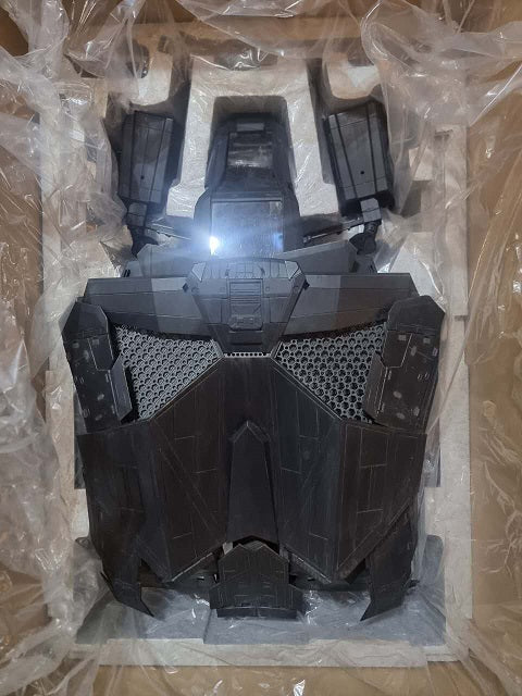 PRE-LOVED - Hot Toys - MMSC002 - The Dark Knight Rises: The Bat (Deluxe)