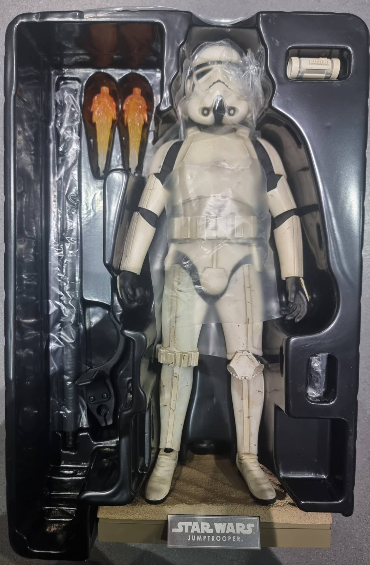 PRE-LOVED - Hot Toys (2016 Toy Fair Exclusive) - VGM023 - Star Wars : Battlefront – Jumptrooper