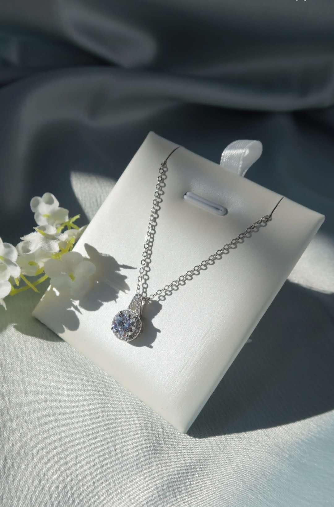 1.0ct Moissanite / 925 Silver Necklace - Tears of Venus