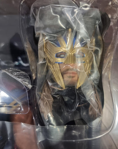 PRE-LOVED - Hot Toys - MMS656 - Thor Love and Thunder: 1/6th Scale Thor