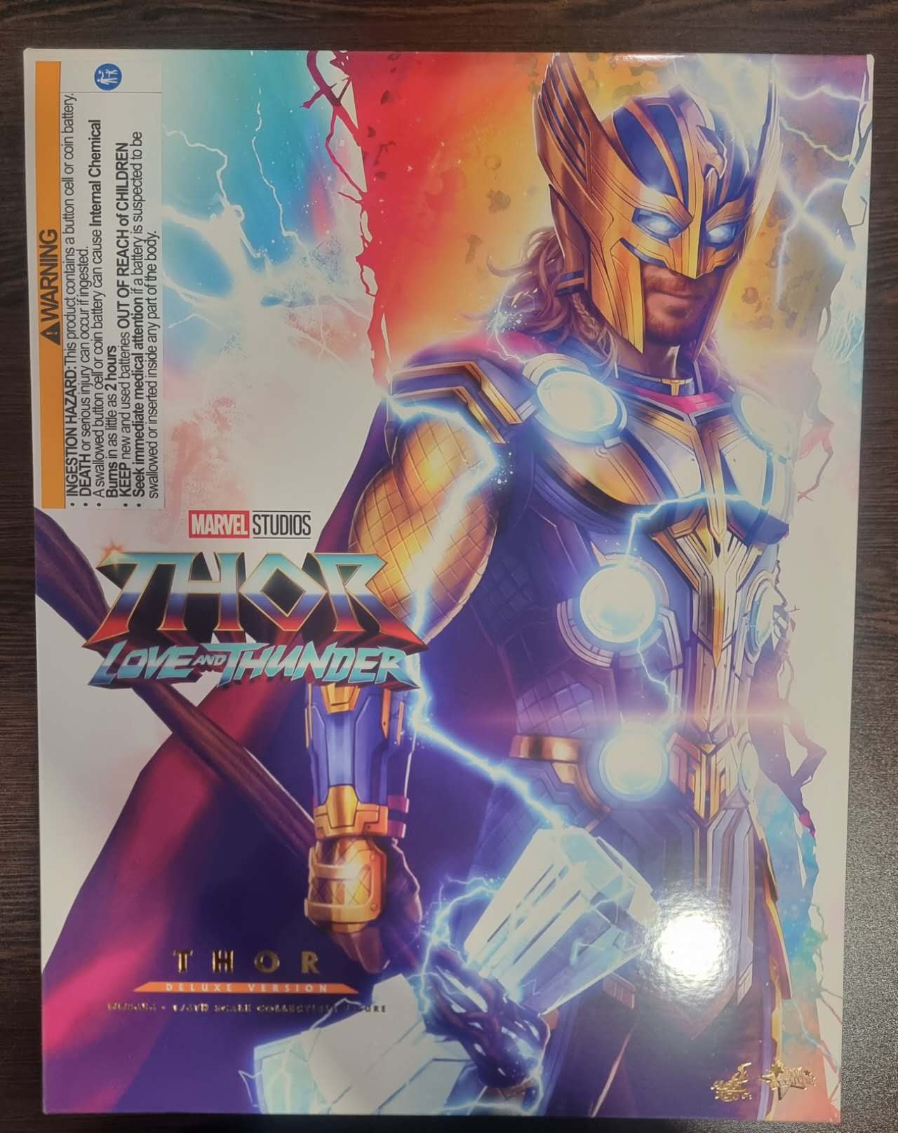 PRE-LOVED - Hot Toys - MMS656 - Thor Love and Thunder: 1/6th Scale Thor
