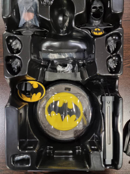 Pre-Loved - Hot Toys - MMS712 - The Flash: Batman (Modern Suit) - AJ