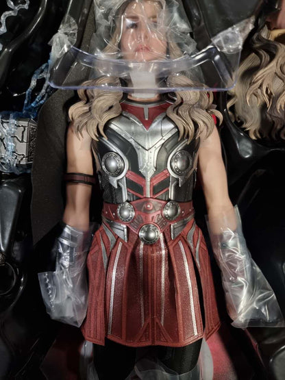 Pre-loved - Hot Toys - MMS663 - Mighty Thor - AJ