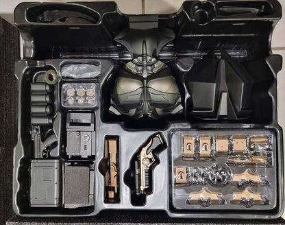 PRE-LOVED - HOT TOYS - QS019 - THE DARK KNIGHT TRILOGY - 1/4 SCALE BATMAN (Standard EDITION)