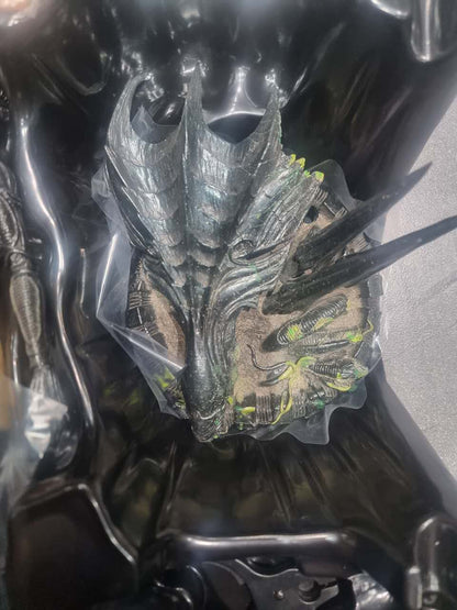 PRE-LOVED - Hot Toys - HAS002 - Alien Girl