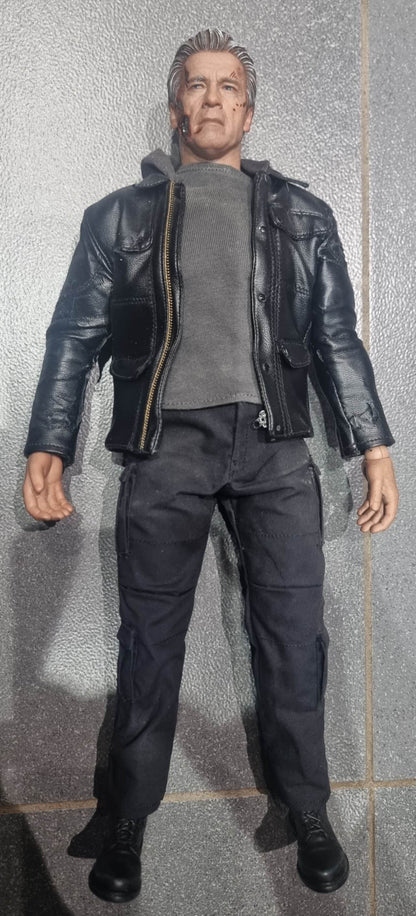 PRE-LOVED - Hot Toys - MMS307 - Terminator Genisys: T-800 Guardian