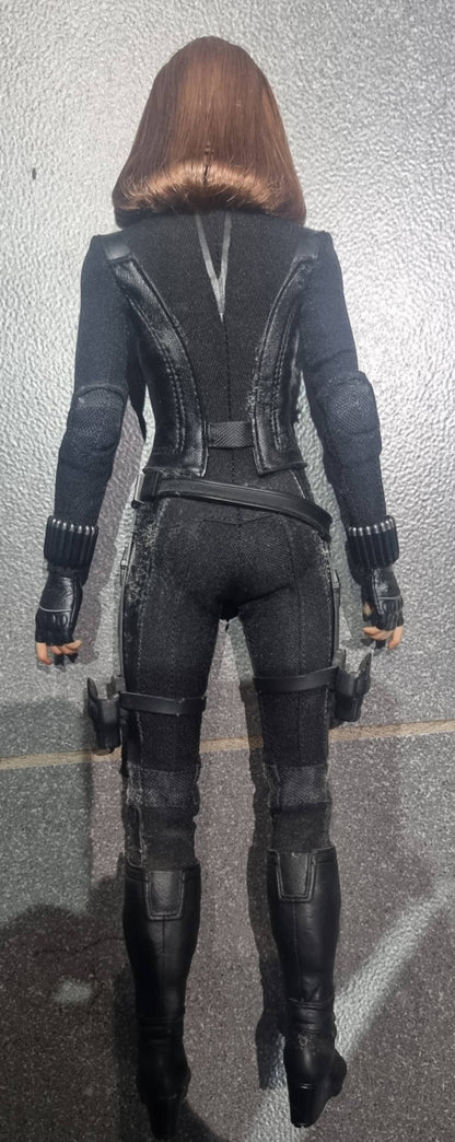 PRE-LOVED - Hot Toys - MMS239 - Black Widow (Winter Soldier)