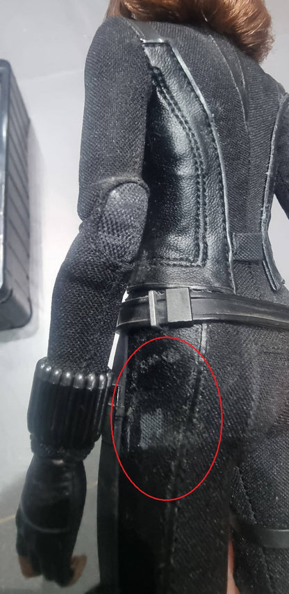 PRE-LOVED - Hot Toys - MMS239 - Black Widow (Winter Soldier)