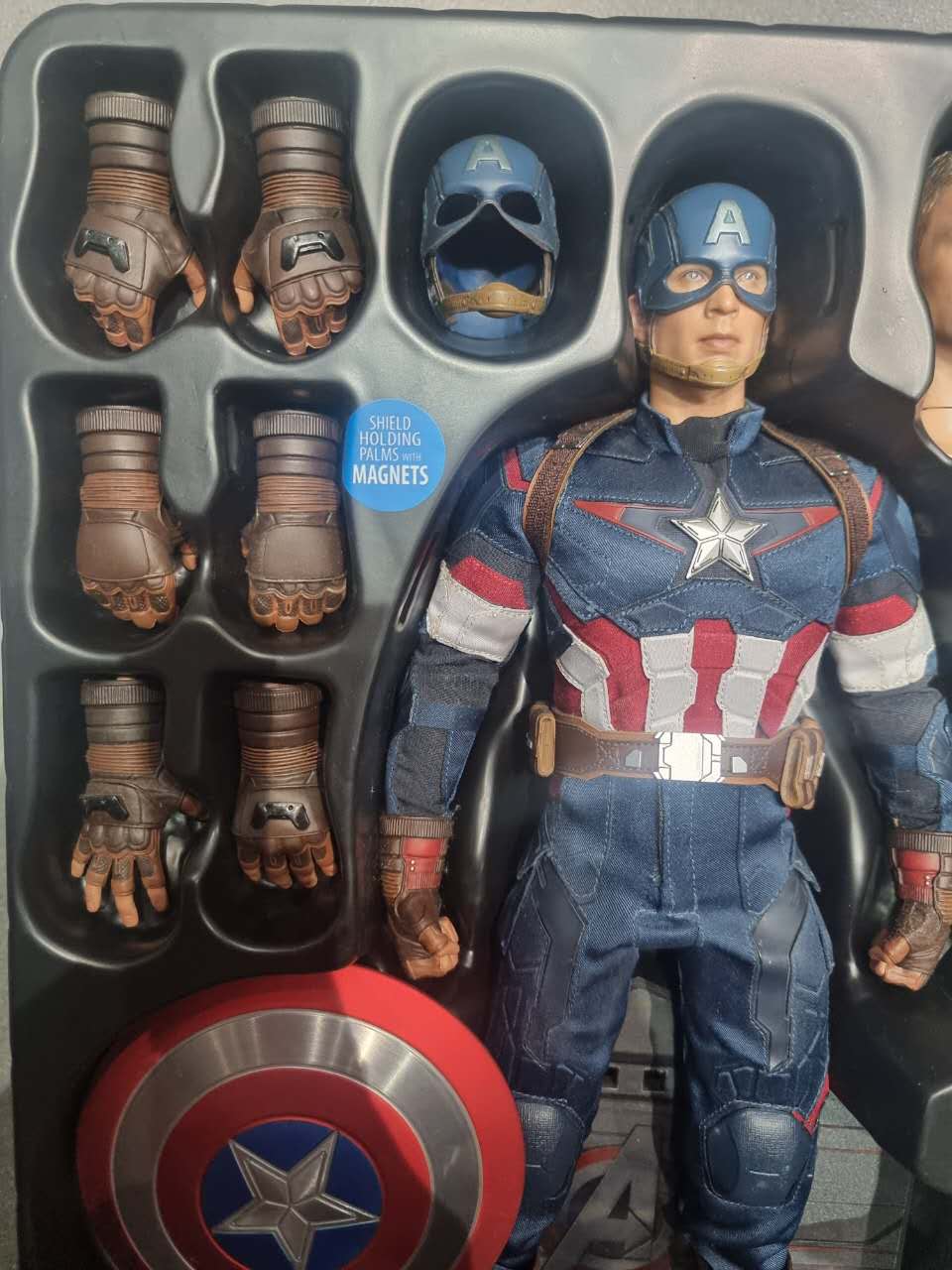 PRE-LOVED - Hot Toys - MMS281 - Captain America (Age of Ultron)