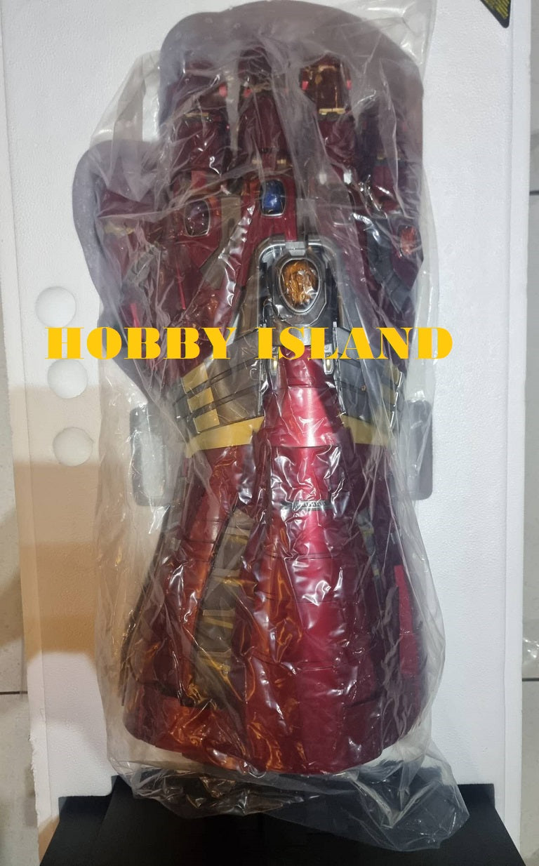 PRE-LOVED - Hot Toys - LMS008 - Avengers : Endgame – Life Size Scale Nano Gauntlet (Hulk Version)
