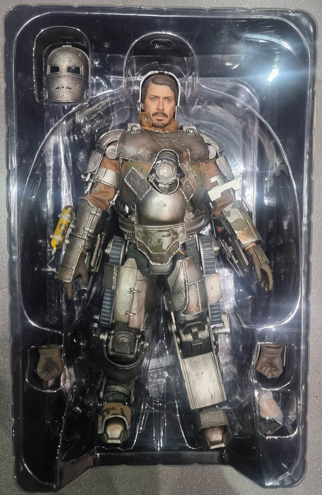 PRE-LOVED - Hot Toys - MMS168 - Iron Man Mark I (2.0)