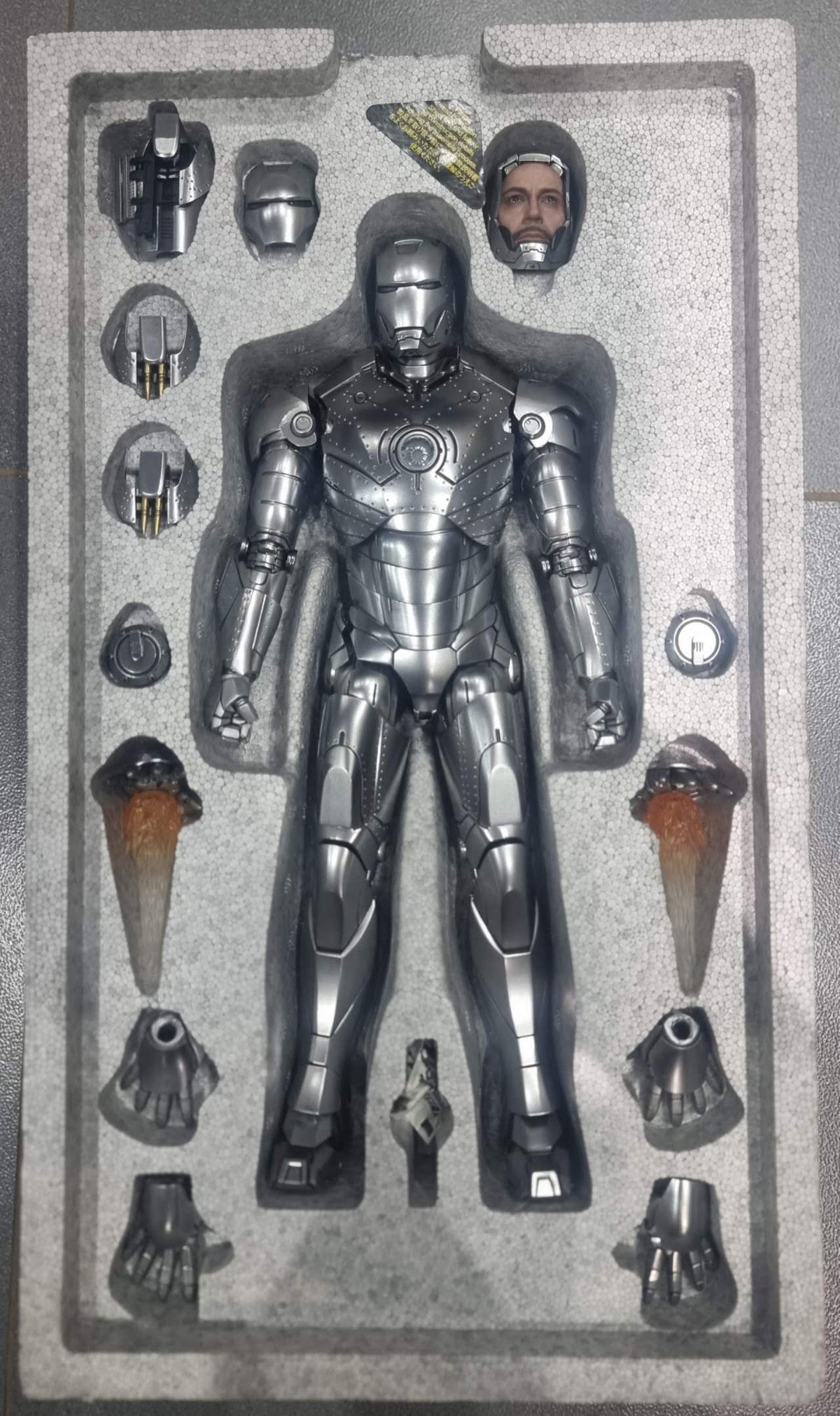 PRE-LOVED - Hot Toys - MMS431D20 - Iron Man - Iron Man Mark II (Diecast Version)