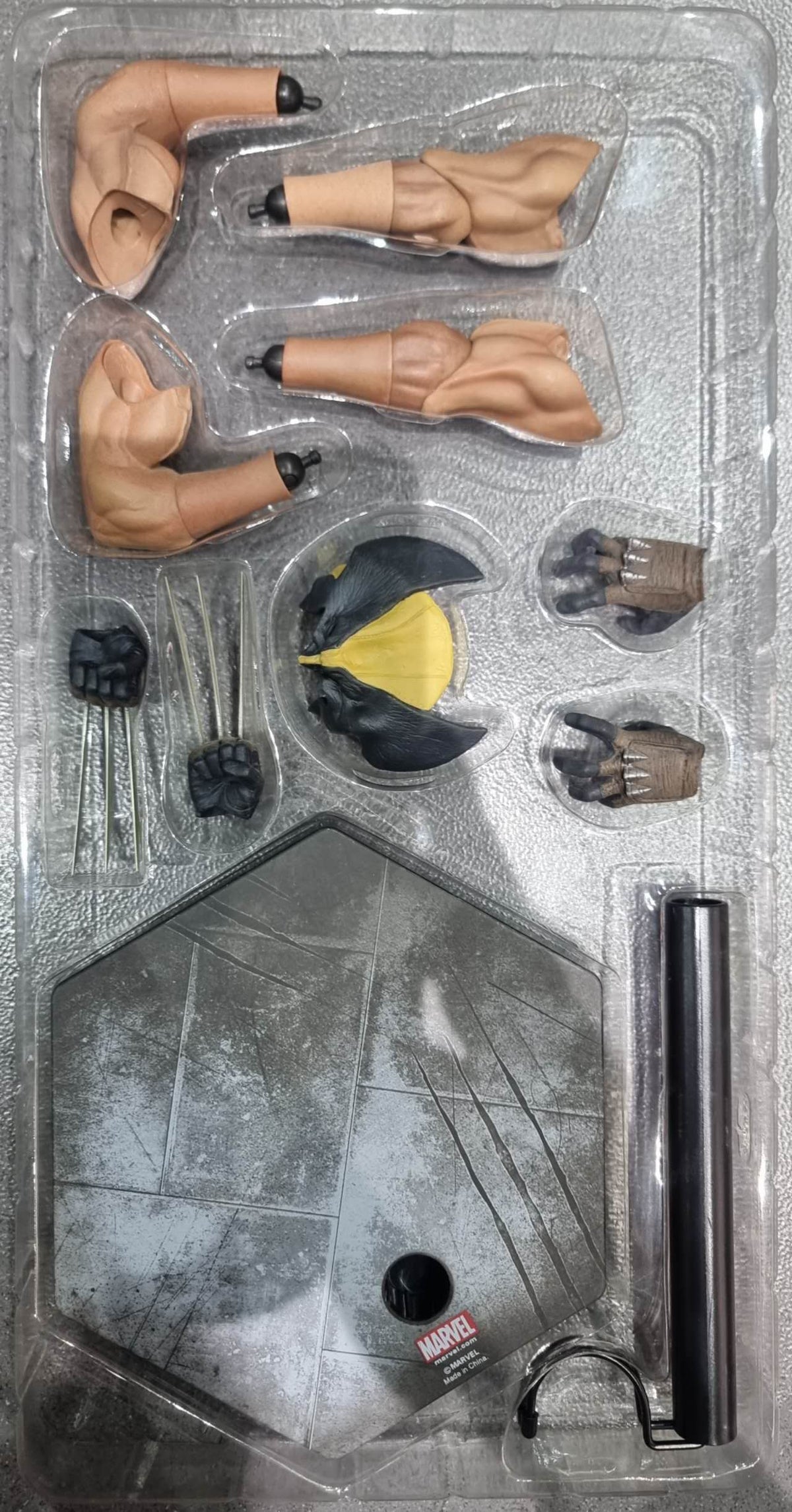 PRE-LOVED - Sideshow Collectibles - 100176 - Wolverine