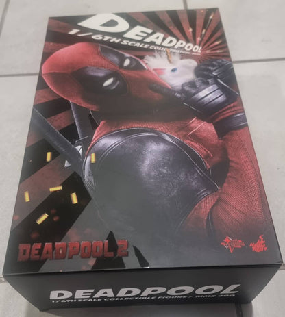 PRE-LOVED - Hot Toys - MMS490 - Deadpool 2: Deadpool