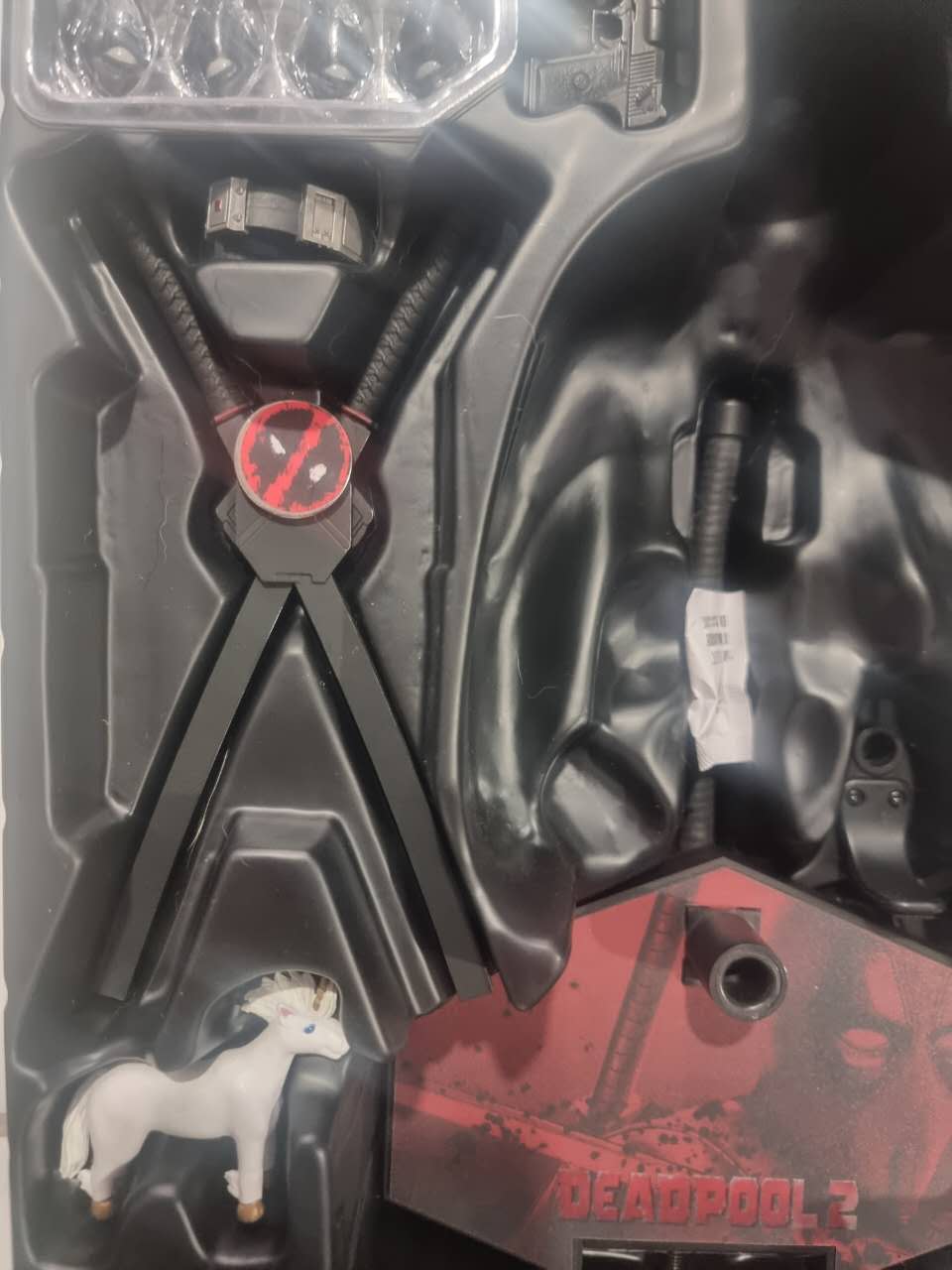 PRE-LOVED - Hot Toys - MMS490 - Deadpool 2: Deadpool