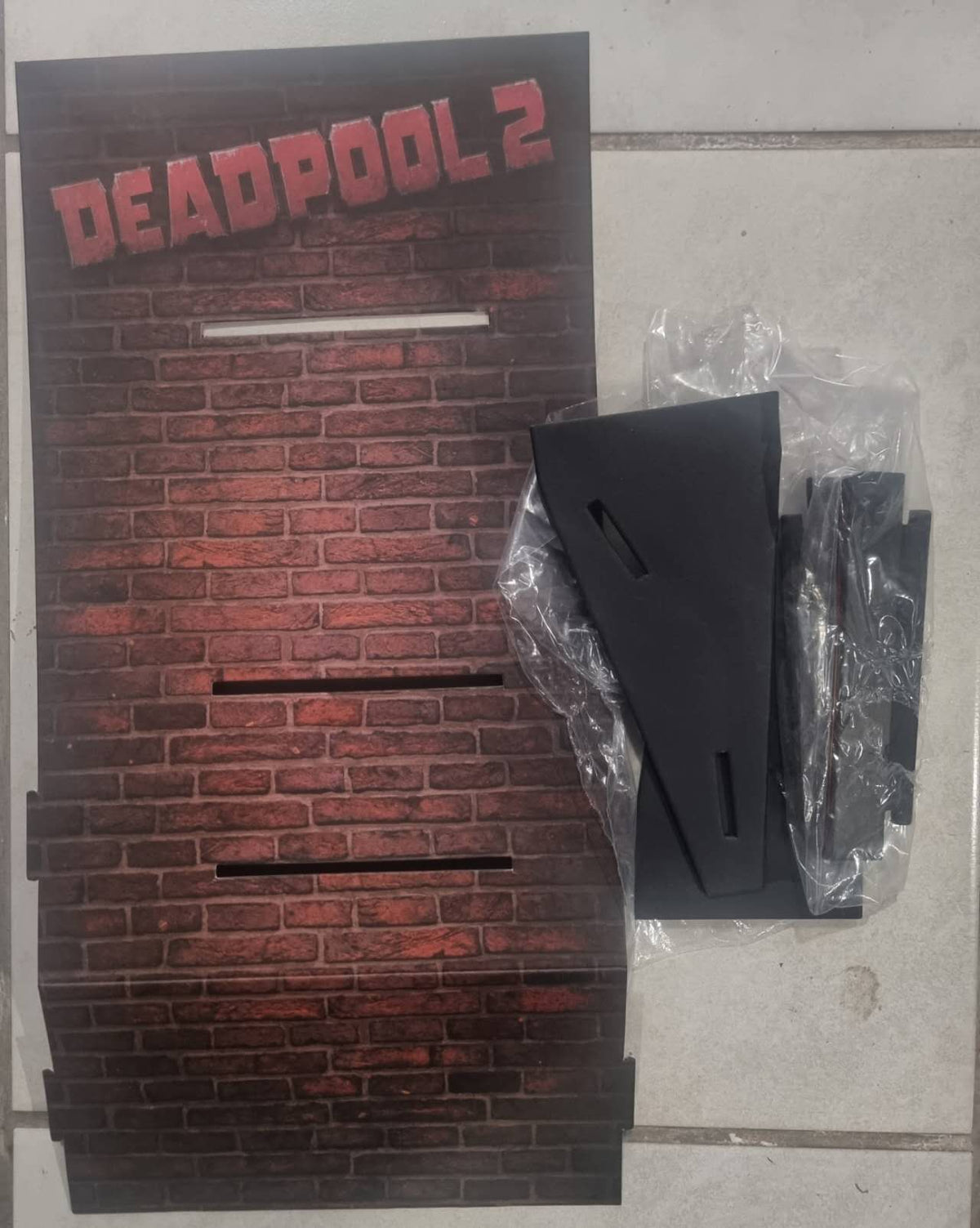 PRE-LOVED - Hot Toys - MMS490 - Deadpool 2: Deadpool