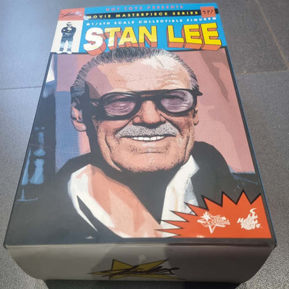 PRE-LOVED - Hot Toys - MMS327 - Stan Lee
