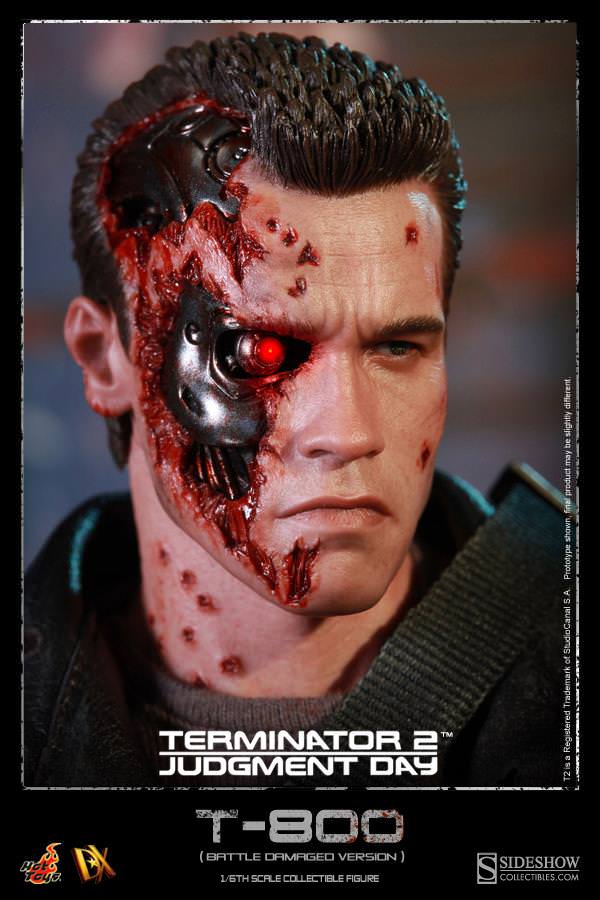 PRE-LOVED - Hot Toys - DX13 - Terminator 2: T-800 (Battle Damaged)