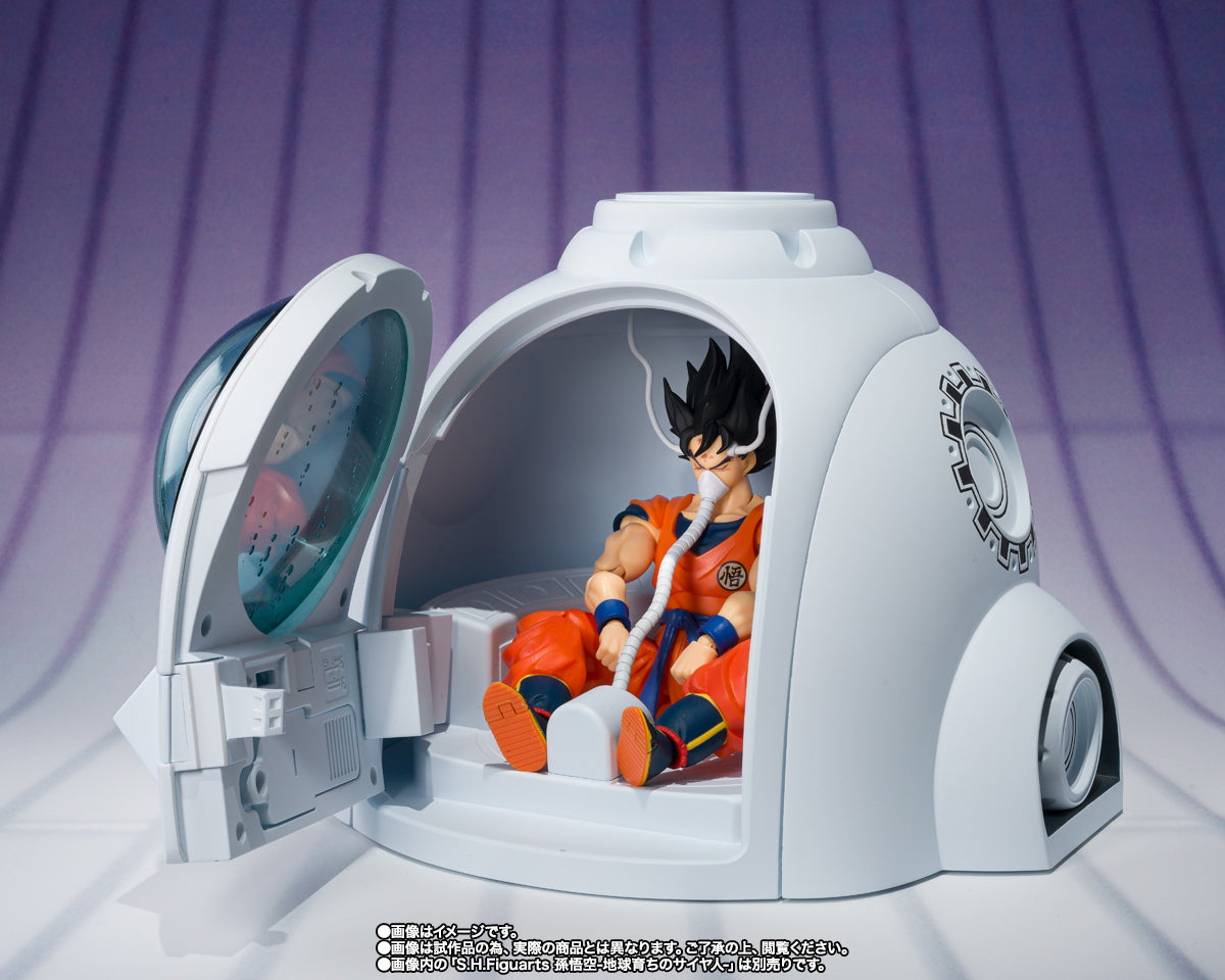 Tamashii Nations - S.H.Figuarts - Dragon Ball Z: Medical Machine (Exclusive)