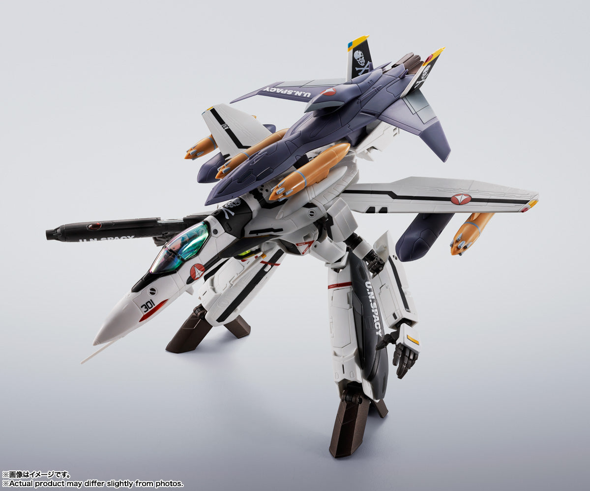 Tamashii Nations - Hi-Metal R: VF-0S PHOENIX (ROY FOCKER USE) + QF-2200D-B GHOST