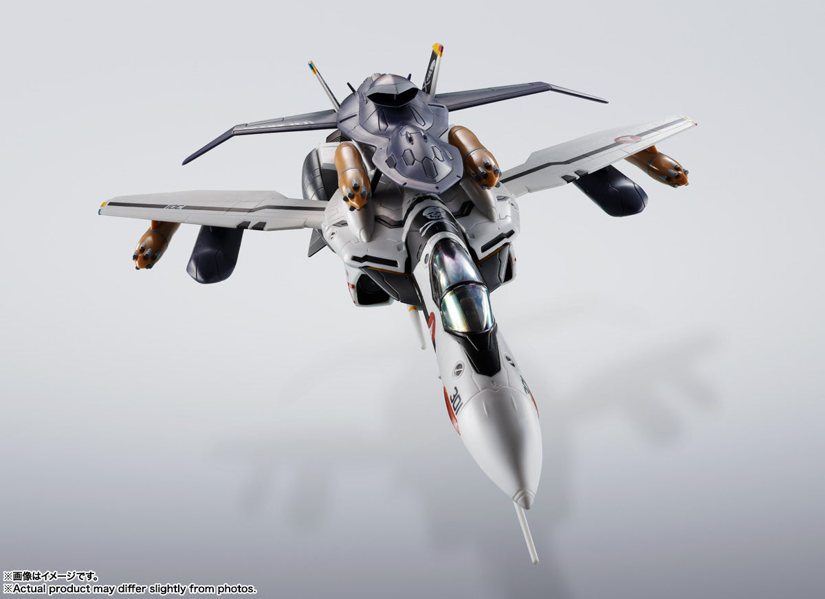 Tamashii Nations - Hi-Metal R: VF-0S PHOENIX (ROY FOCKER USE) + QF-2200D-B GHOST