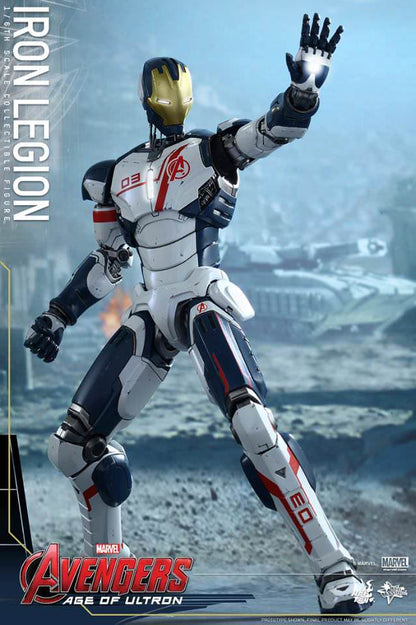 PRE-LOVED - Hot Toys - MMS299 - Avengers Age of Ultron: 1/6th Scale Iron Legion