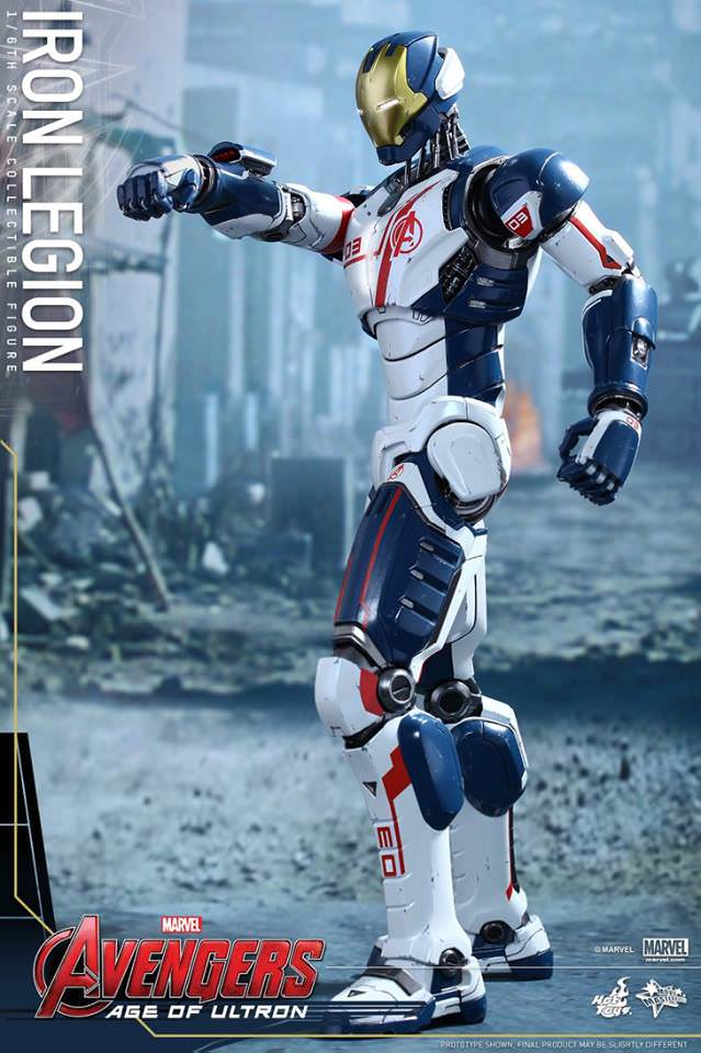 PRE-LOVED - Hot Toys - MMS299 - Avengers Age of Ultron: 1/6th Scale Iron Legion