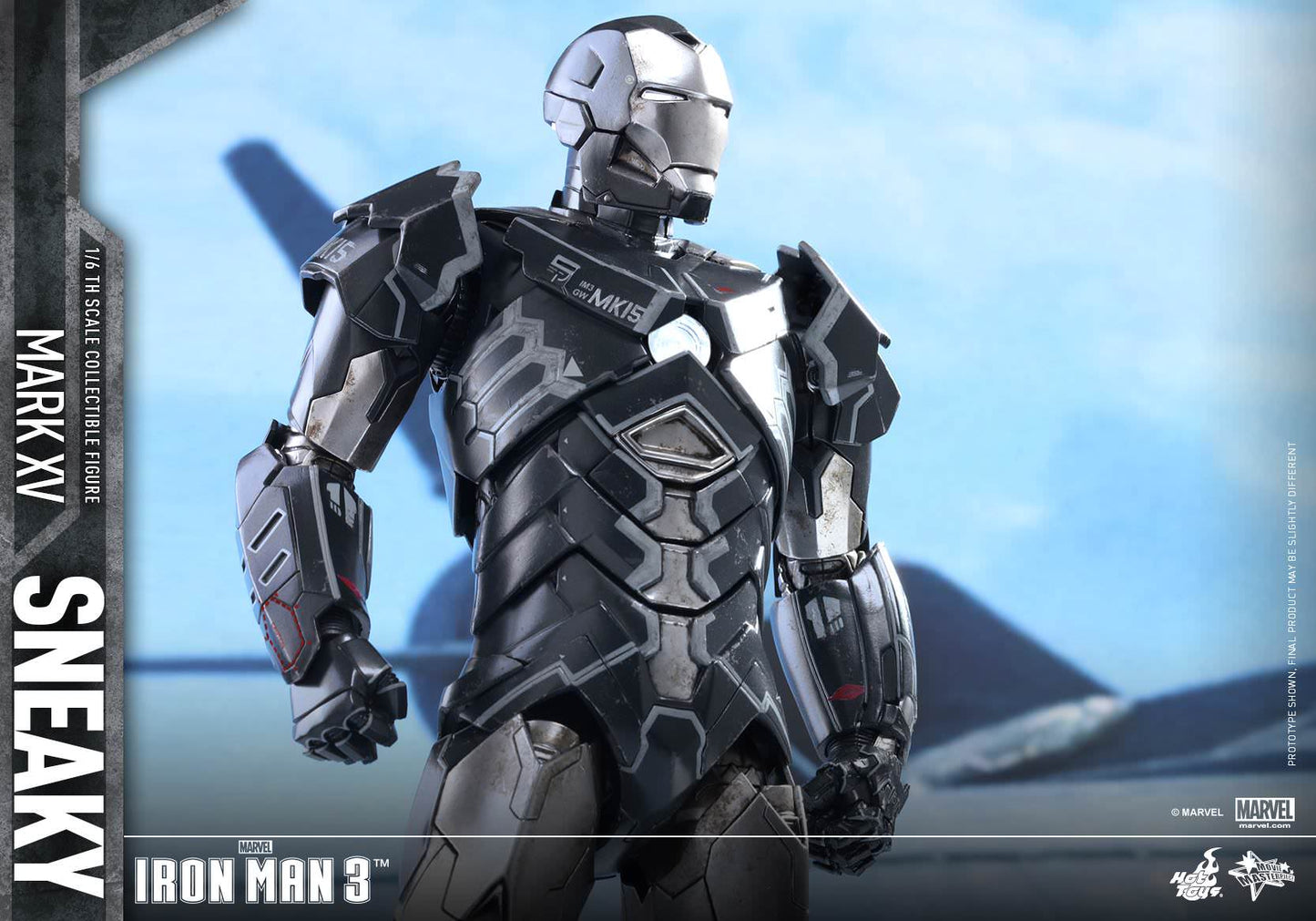 PRE-LOVED - Hot Toys - MMS348 - Iron Man 3: Iron Man Mark 15 Sneaky