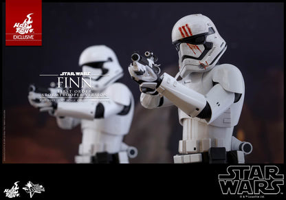 PRE-LOVED - Hot Toys - MMS367 - Star Wars - Finn (The First Order Stormtrooper Version)