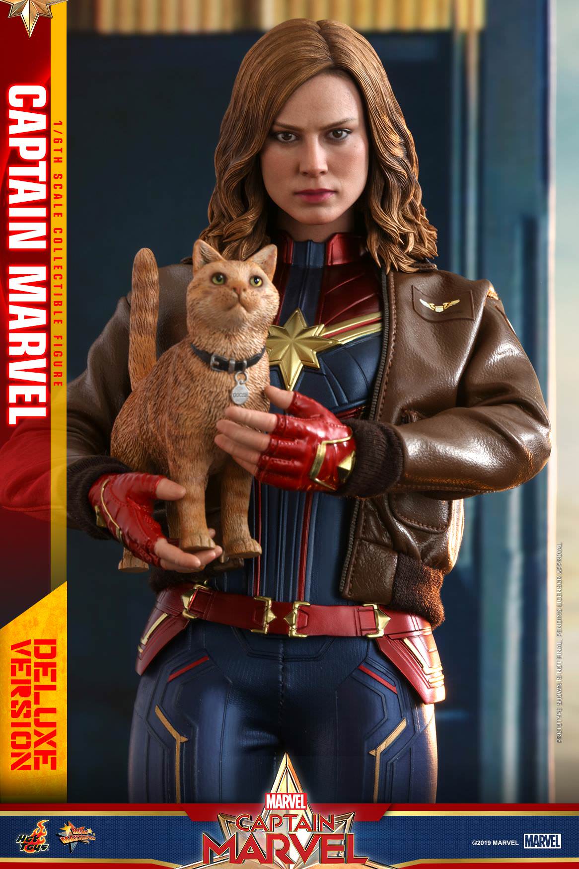 PRE-LOVED - Hot Toys - MMS522 - Captain Marvel (Deluxe Version)