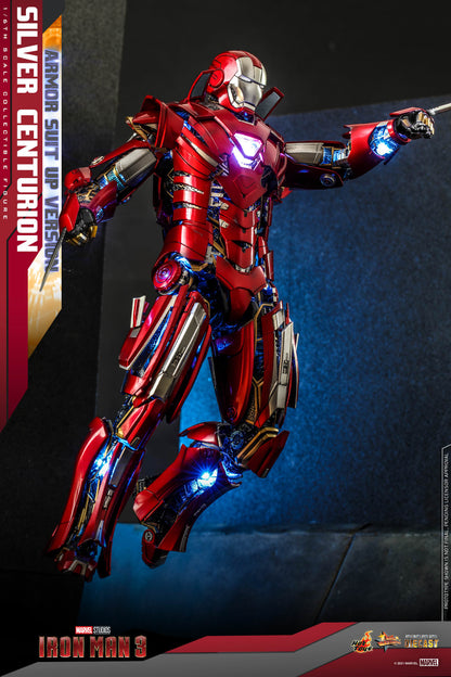 Hot Toys - MMS618D43: Iron Man 3 – Silver Centurion (Armor Suit Up) DIECAST