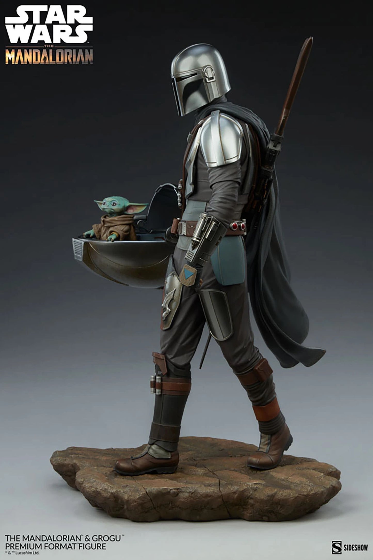 PRE-LOVED - Sideshow Collectibles - 300786 - The Mandalorian and Grogu Premium Format