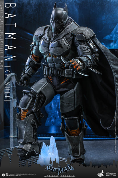 PRE-LOVED - Hot Toys - VGM052: Batman XE Suit